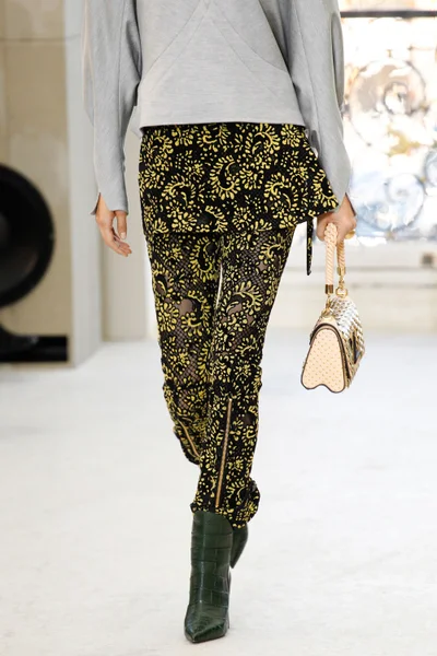 Look 73